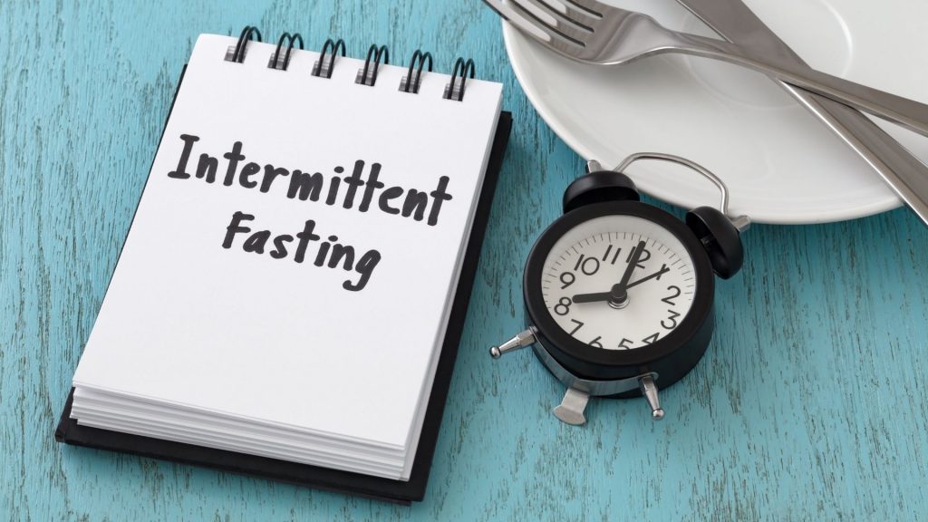 dieta IF intermitten fasting co to jest post przerywany