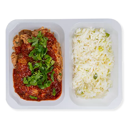 Pulled pork w sosie BBQ z surówką z pora